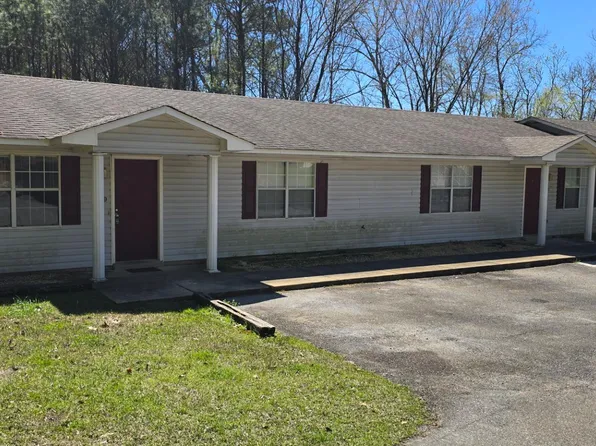 1064 Angel Dr APT 2D, Jacksonville, AL 36265