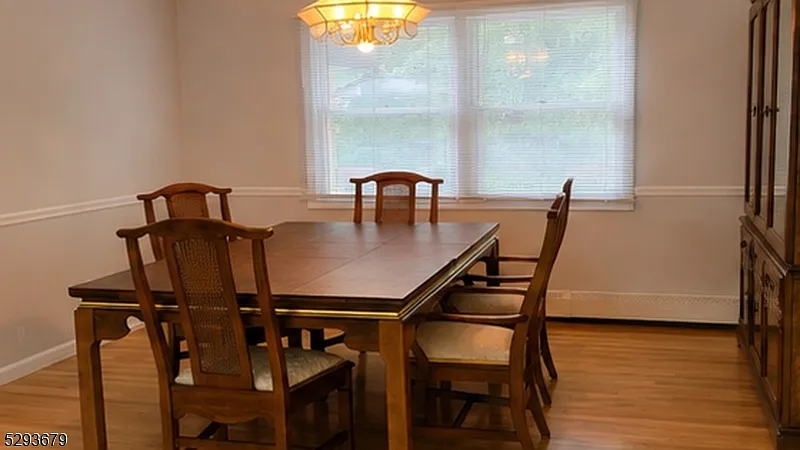 3 bed, 2.5 bath, 2128 sqft, $4,500 — Photo 4