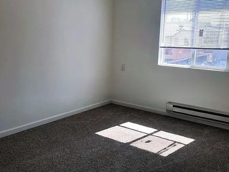 4321 Lashelle Ave — Photo 7
