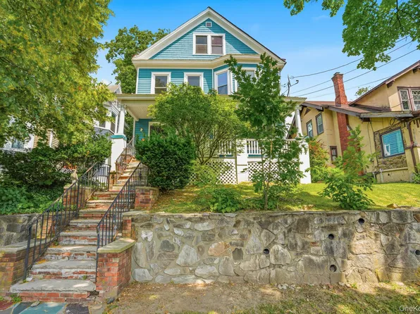 65 N Clinton Street, Poughkeepsie, NY 12601
