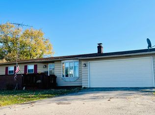 10071 Torrey Rd, Fenton, MI 48430