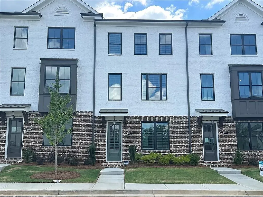 3 bed, 3.5 bath, 1960 sqft, $2,700 — Photo 1