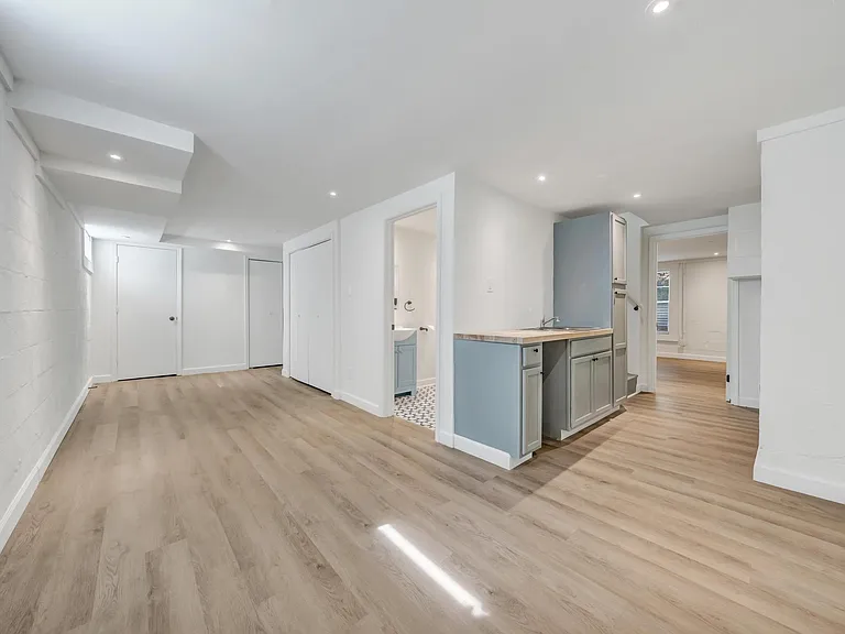1523 Main St SW — Photo 8
