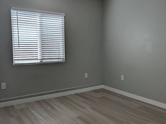 4th image of 1703 N Benwiley Ave #A