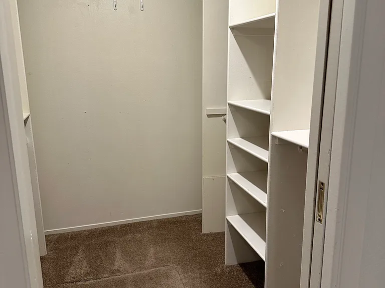 1331 E Vartikian Ave — Photo 5