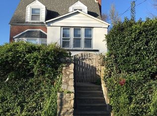 2220 Afton St, Philadelphia, PA 19152