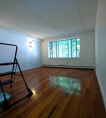 Rented by Moss Realty Company | media 14