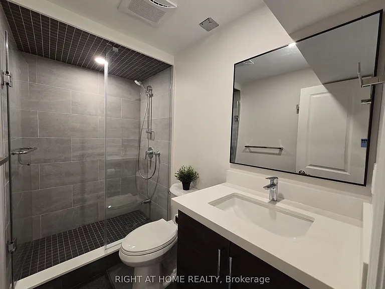 17 Olsen Dr #B — Photo 3