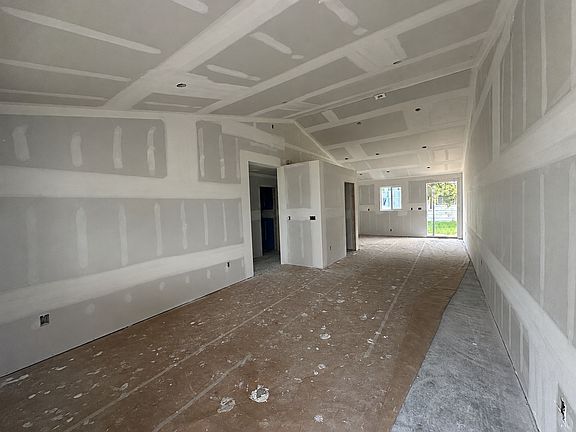 4th image of 205 E 8th Ave