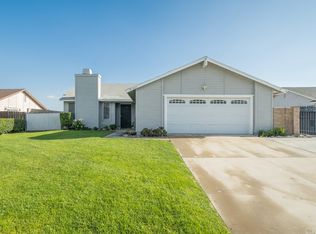 843 W Scott St, Rialto, CA 92376