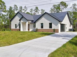 2310 Columbus Ave, Alva, FL 33920