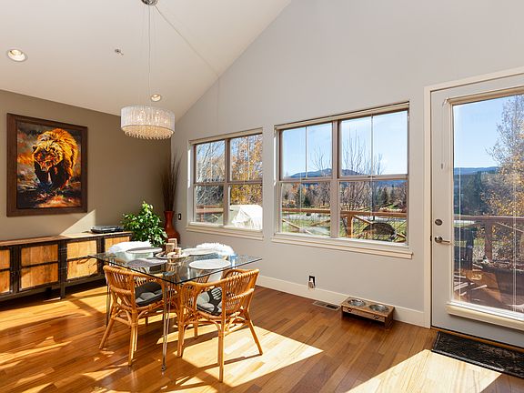 Dining area with views of surrounding mountains.