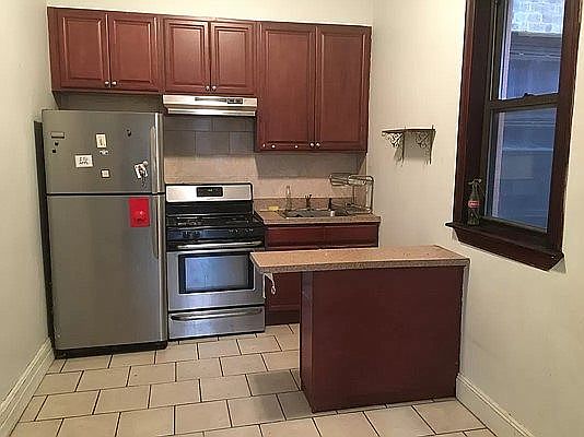 2nd image of 685 Manhattan Ave APT 3R