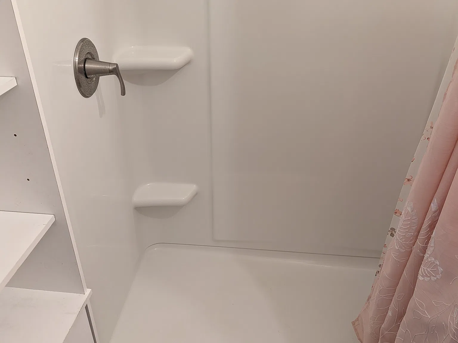 2 bed, 1000 sqft, $1,200 — Photo 3