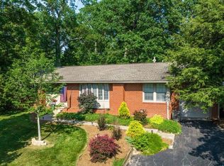 998 Parkwood Dr, Madisonville, KY