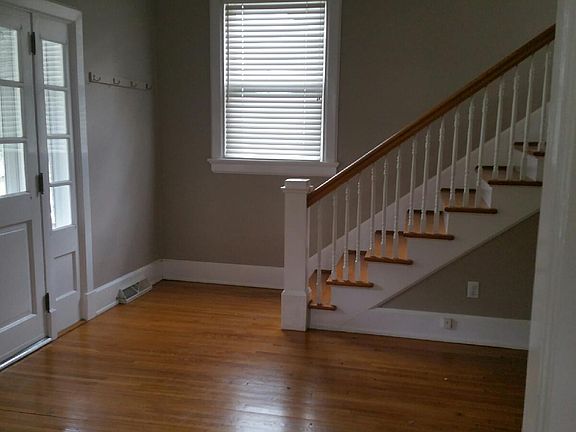 3rd image of 406 Sussex Street