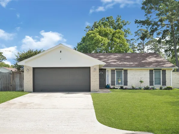 4007 Pin Oak Dr, Mont Belvieu, TX 77523