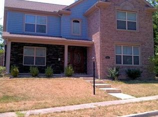 1915 Rockingham St, Cincinnati, OH 45237