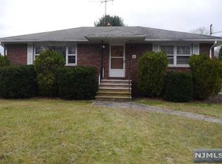 33 Maple Ave, Wanaque, NJ 07465