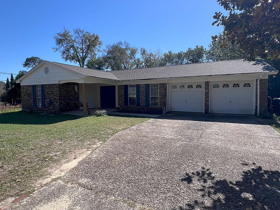 1st image of 4555 Treeline Dr