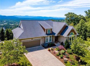 102 Distant View Dr, Asheville, NC 28803