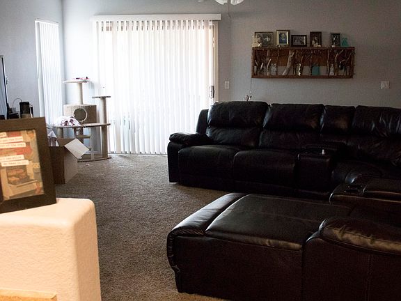 2nd image of 3165 W Belle Ave
