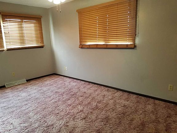 5th image of 108 West Ave