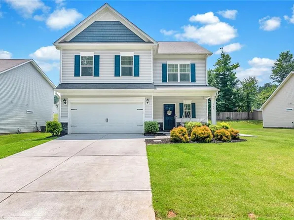 507 Oak Brook Dr, Salisbury, NC 28146