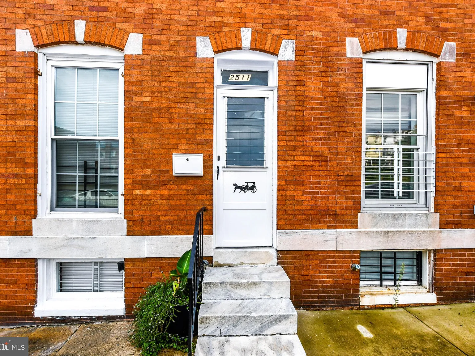 4 bed, 2.0 bath, 1248 sqft, $1,800 — Photo 4
