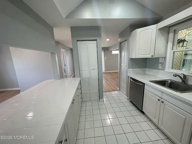 10 James Hollow Dr — Photo 8