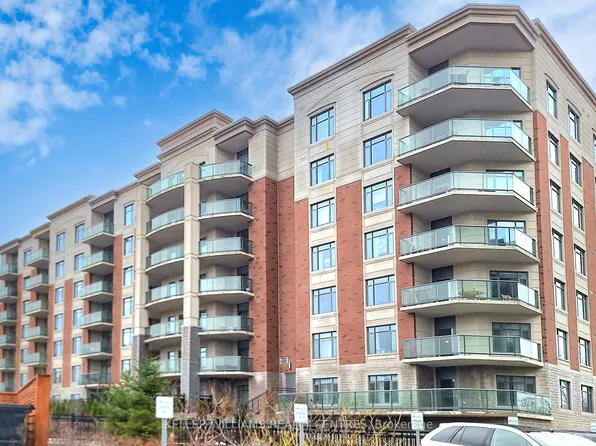460 William Graham Dr #313, Aurora, ON L4G 1X9