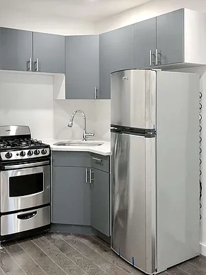 Rented by Kahen Properties | media 11