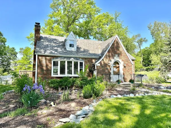 12 N Myrtle St, Glenwood, IA 51534
