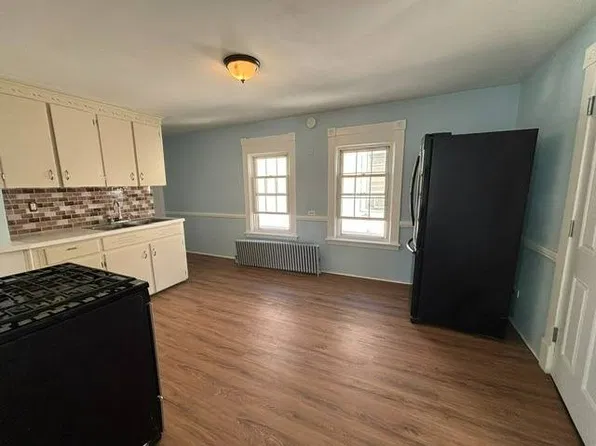 1041 Strong St, Schenectady, NY