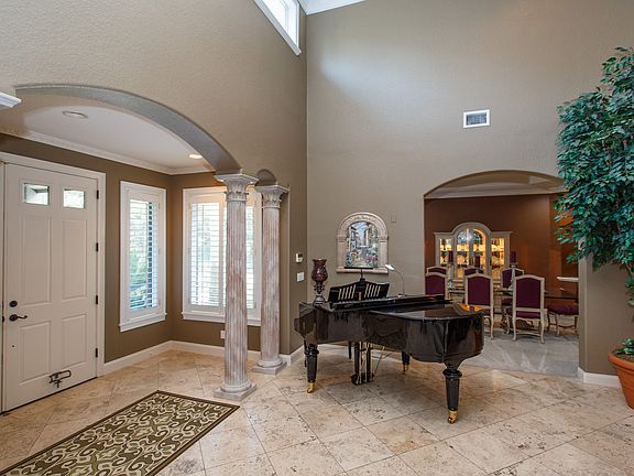 3rd image of 1741 Fountainhead Dr