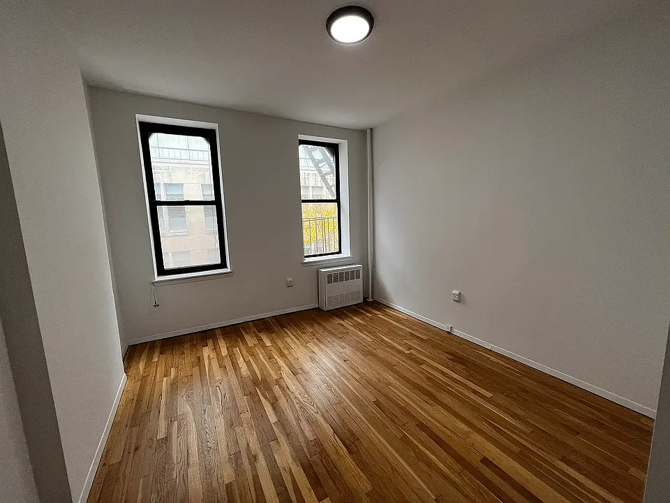 68 W 3rd St #3WF