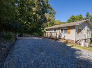 1005 Pine Grove Ave, Kingsport, TN 37660