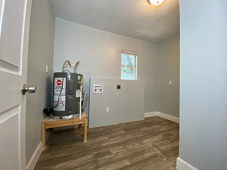 1030 Hermine Blvd — Photo 17