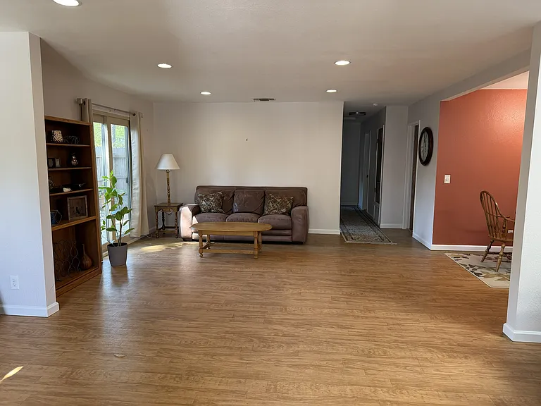 909 Bienville St — Photo 9
