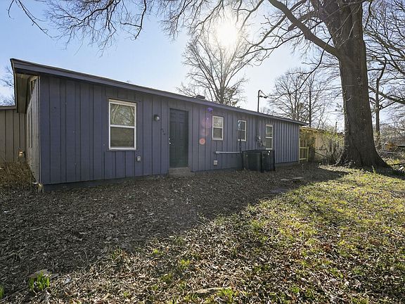 3rd image of 1568 Gowan Dr