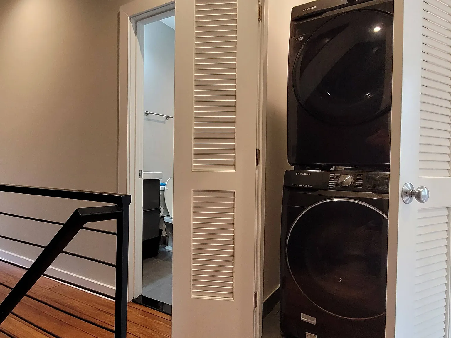4 bed, 2300 sqft, $2,875 — Photo 2