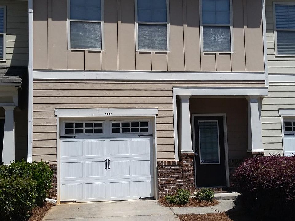 Front of townhouse