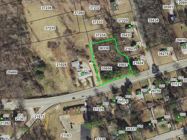 W 2nd St, Chase City, VA 23924