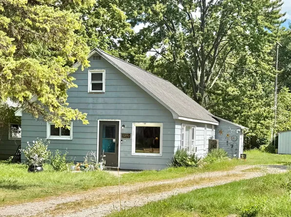 2080 Liberty St, Fairgrove, MI 48733