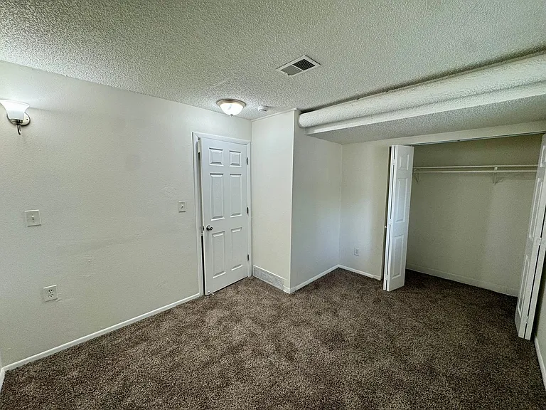 1550 Kendall St — Photo 7