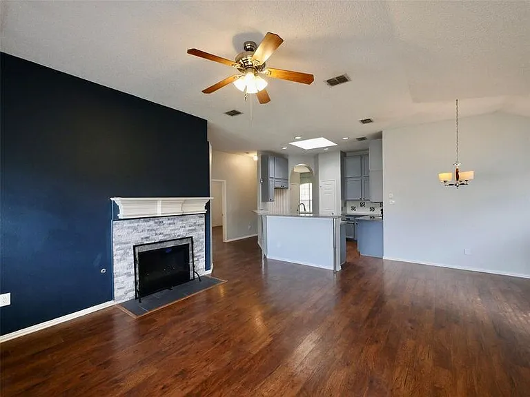 4502 Highlands Dr — Photo 11