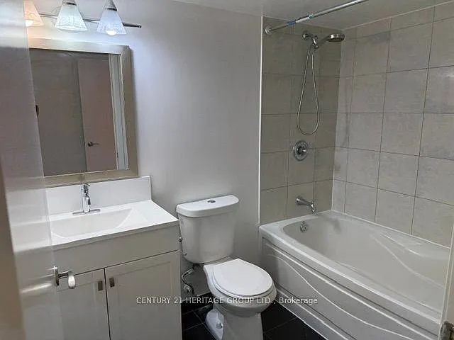 2181 Yonge St #1909 — Photo 19