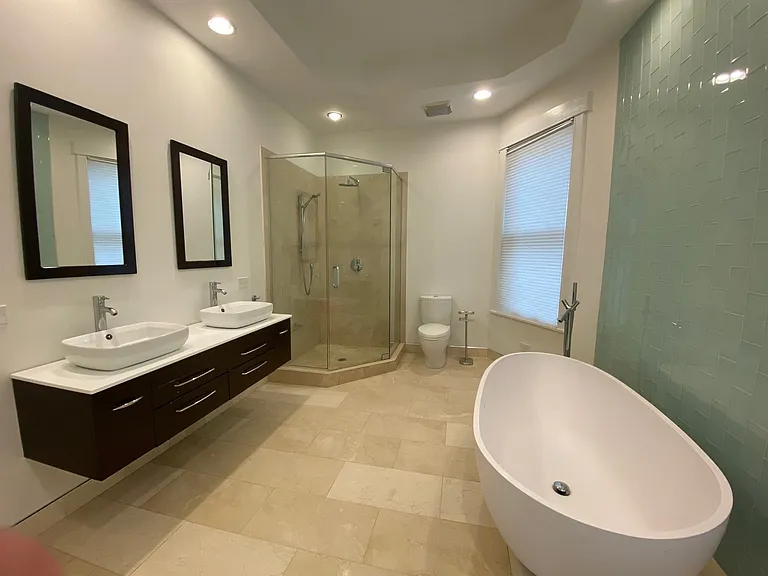 2441 N Mozart St — Photo 14