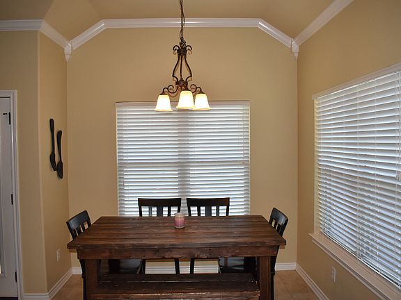 4th image of 1733 Round Rock Cir