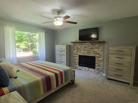 4th image of 3223 Blue Hill Ln